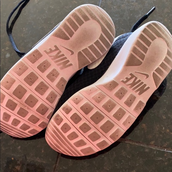 SOLD EUC Preschool Nike Tanjun Size 13C - Picture 5 of 6